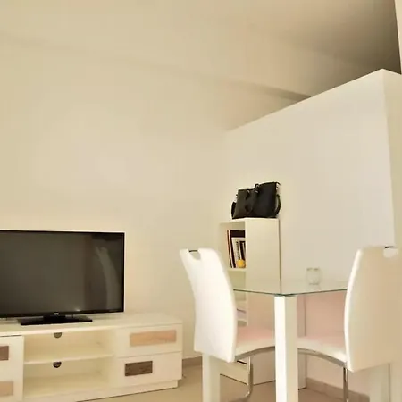 Apartment House